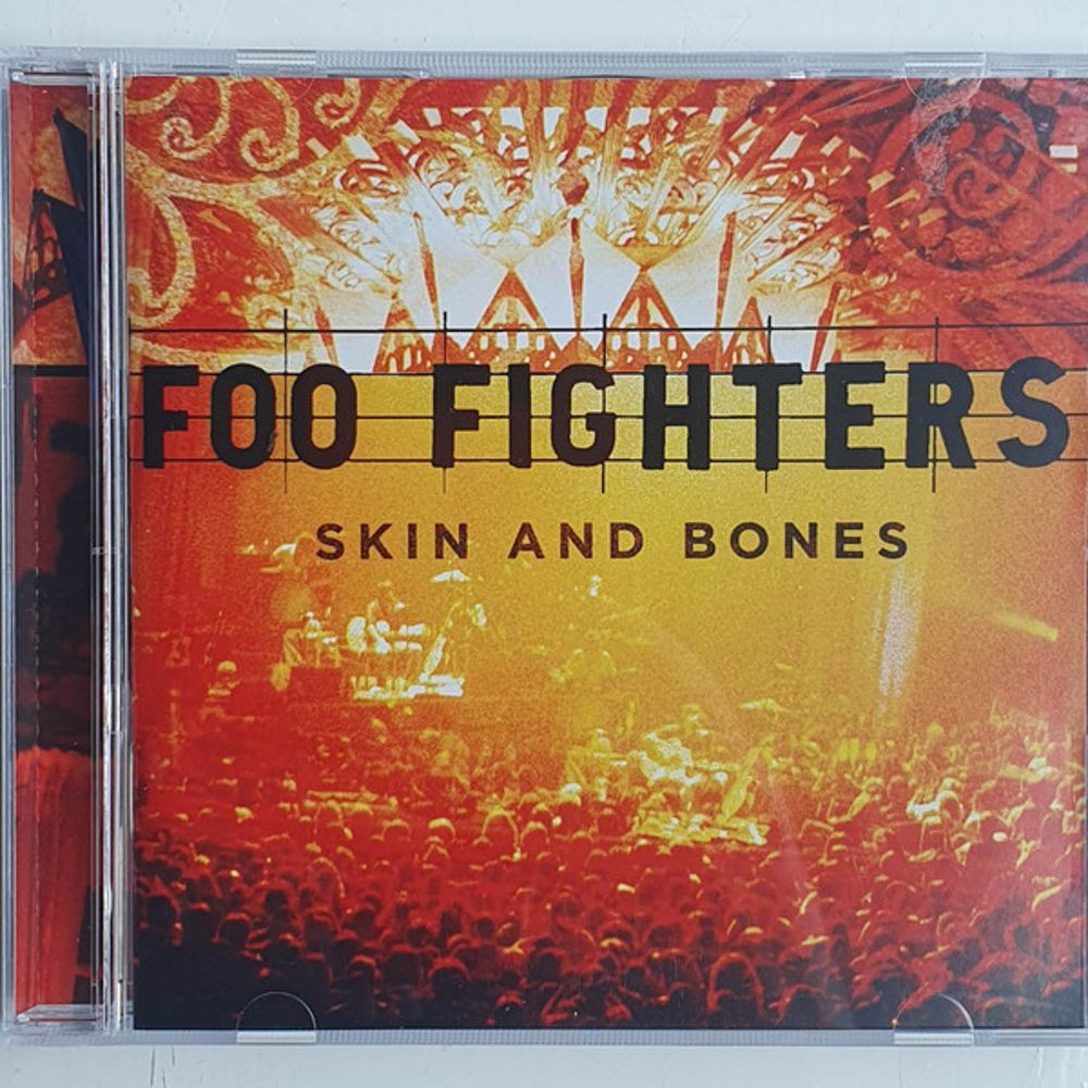 0828768885727.jpg Skin And Bones - immagine 1