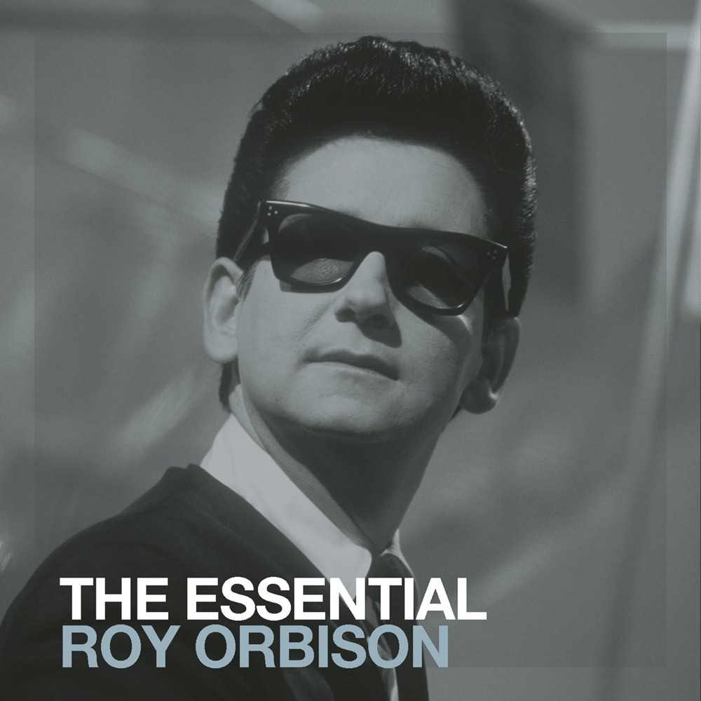 0886977510328.jpg The Essential (2cd) - immagine 1